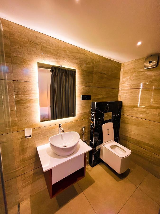 Bbc Luxury Apartments Perintalmanna ภายนอก รูปภาพ