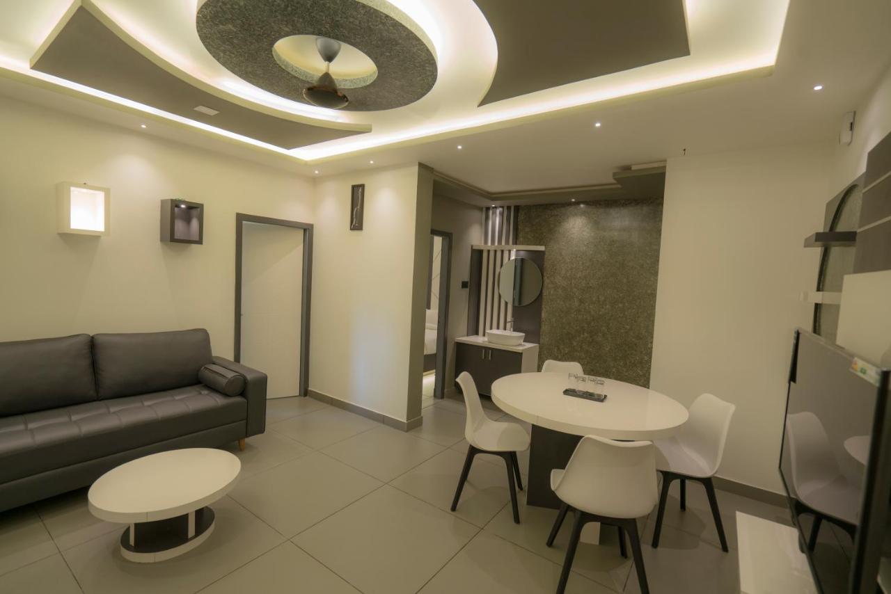 Bbc Luxury Apartments Perintalmanna ภายนอก รูปภาพ